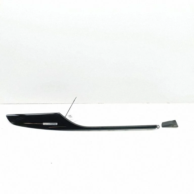 Dashboard glove box trim 4G2853189