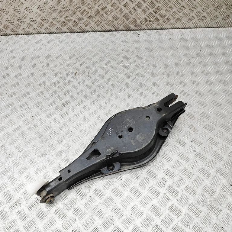 Tagumine ülemine õõtshoob 32221529
