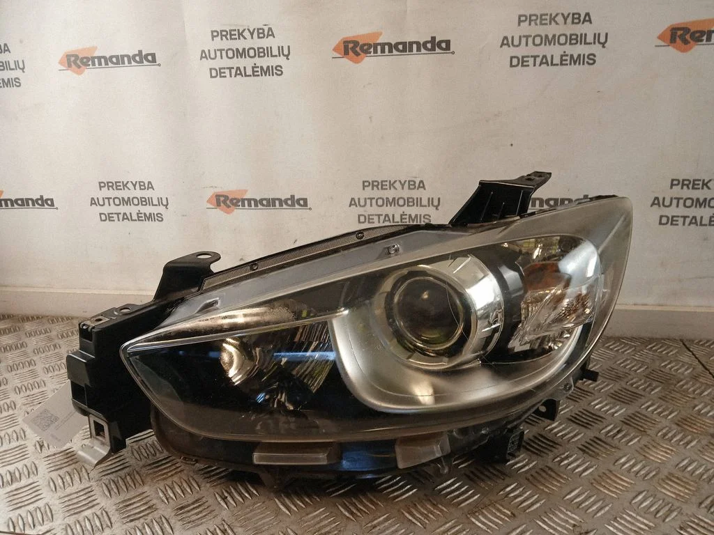 Priekšējais lukturis KD3151040
