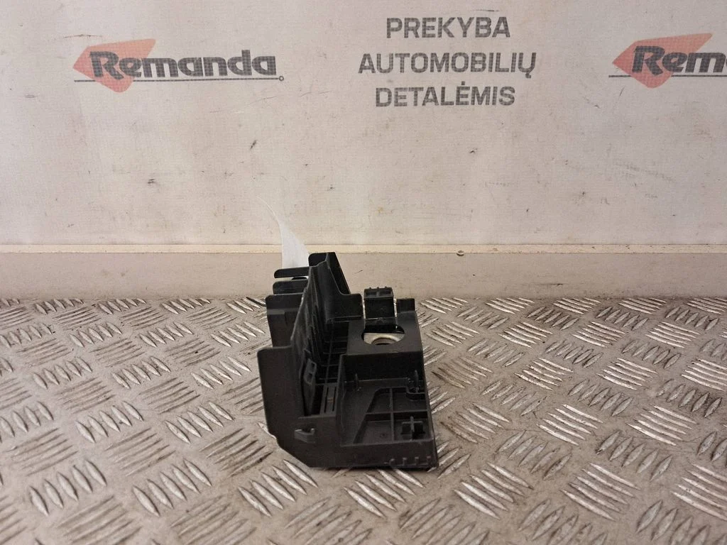 Plussjuhtmete ühendussõlm 33311586