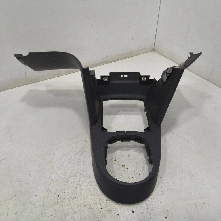 Center console 1T1863475