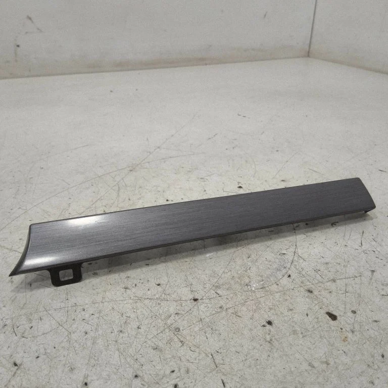 Dashboard glove box trim 1T1858417