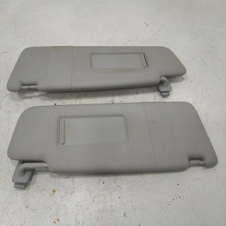 Sun visor – front