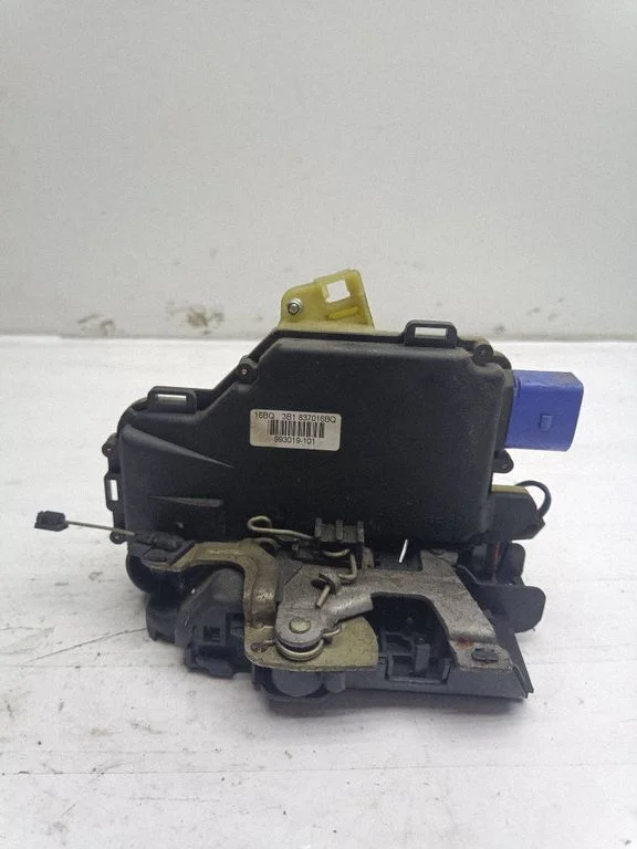 Front door lock – Volkswagen Polo IV 9N3 (2005-2009)