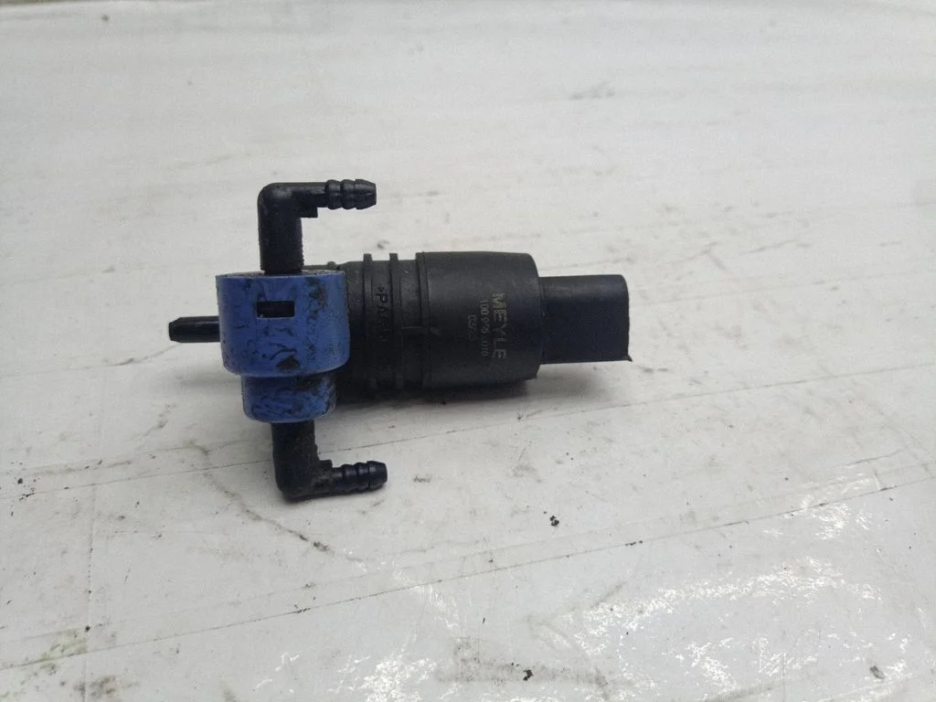 Windscreen/windshield washer pump 1009550010