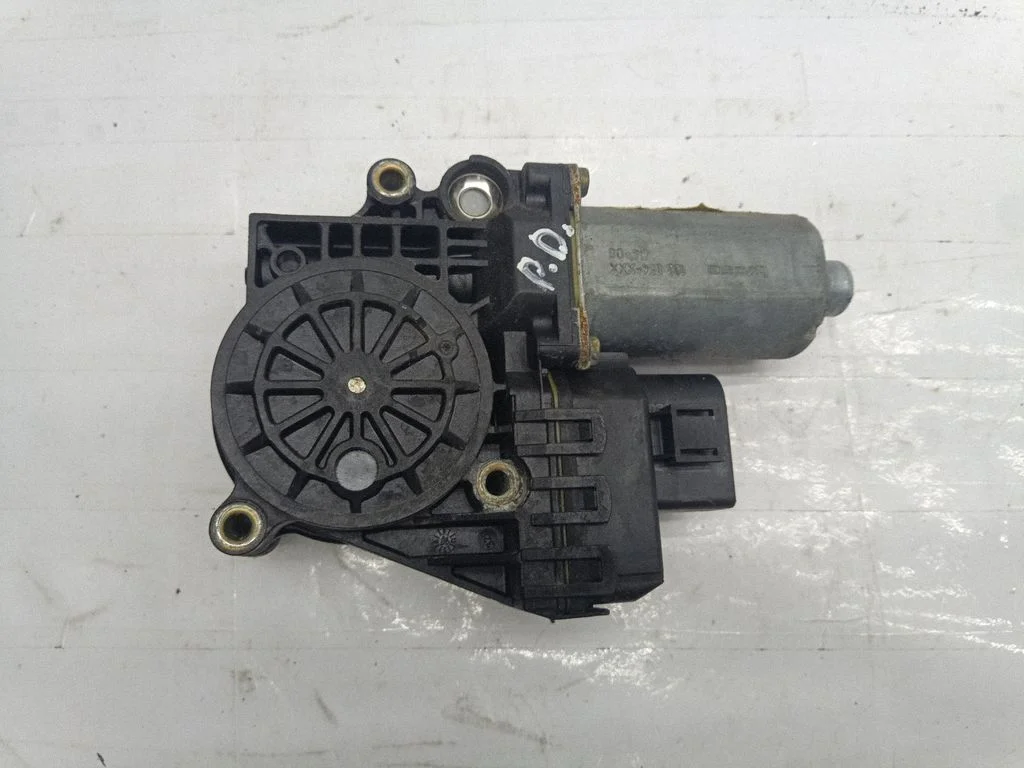 Front door window regulator motor 4B0959802