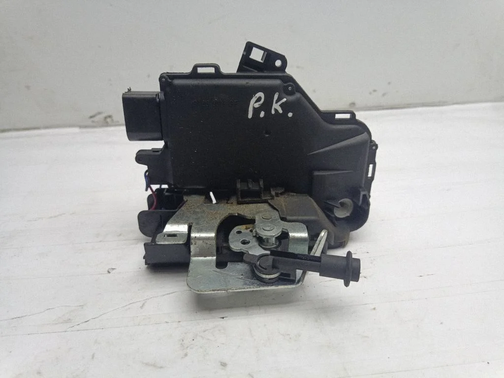 Front door lock 601025025421P