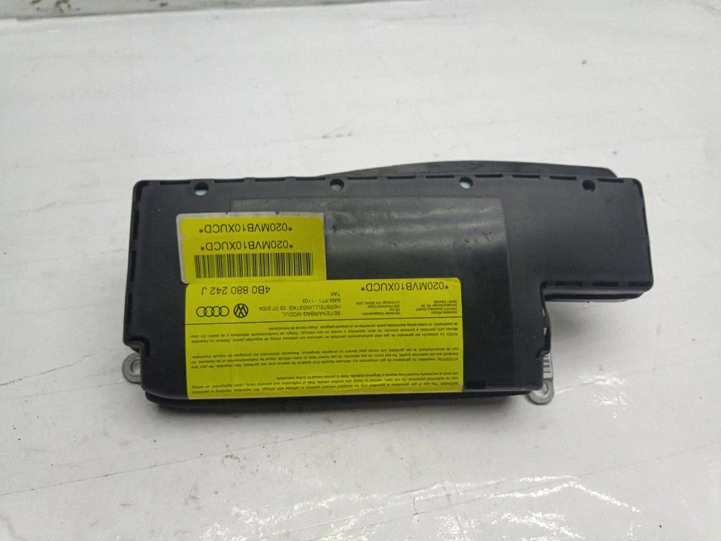 Istme turvapadi 4B0880242J