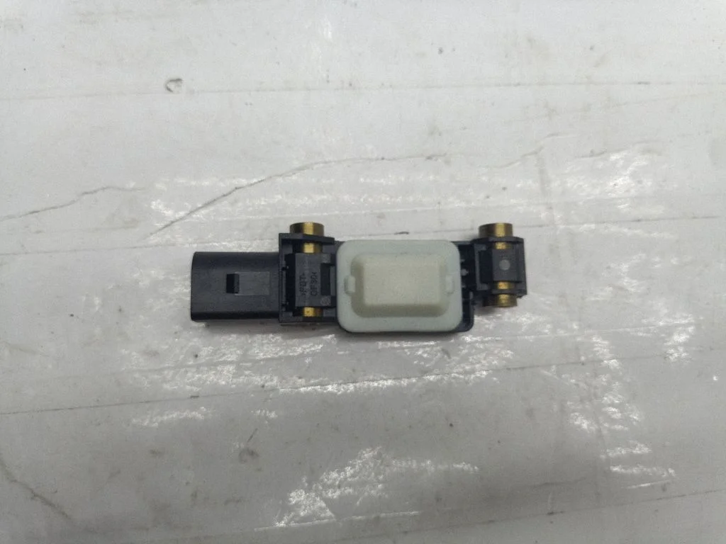 Airbag deployment crash/impact sensor 8E0959643E