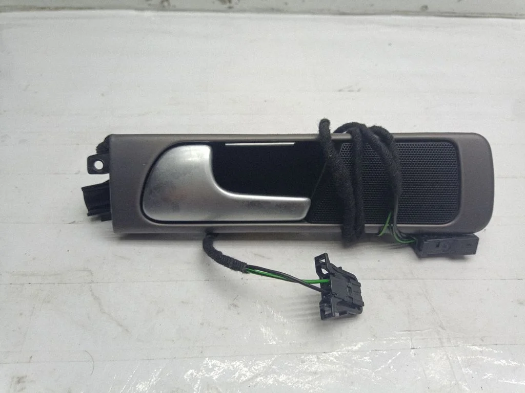 Rear door interior handle 4B0839019