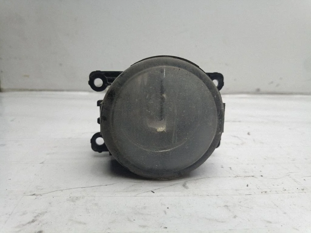 Front fog light 89210094