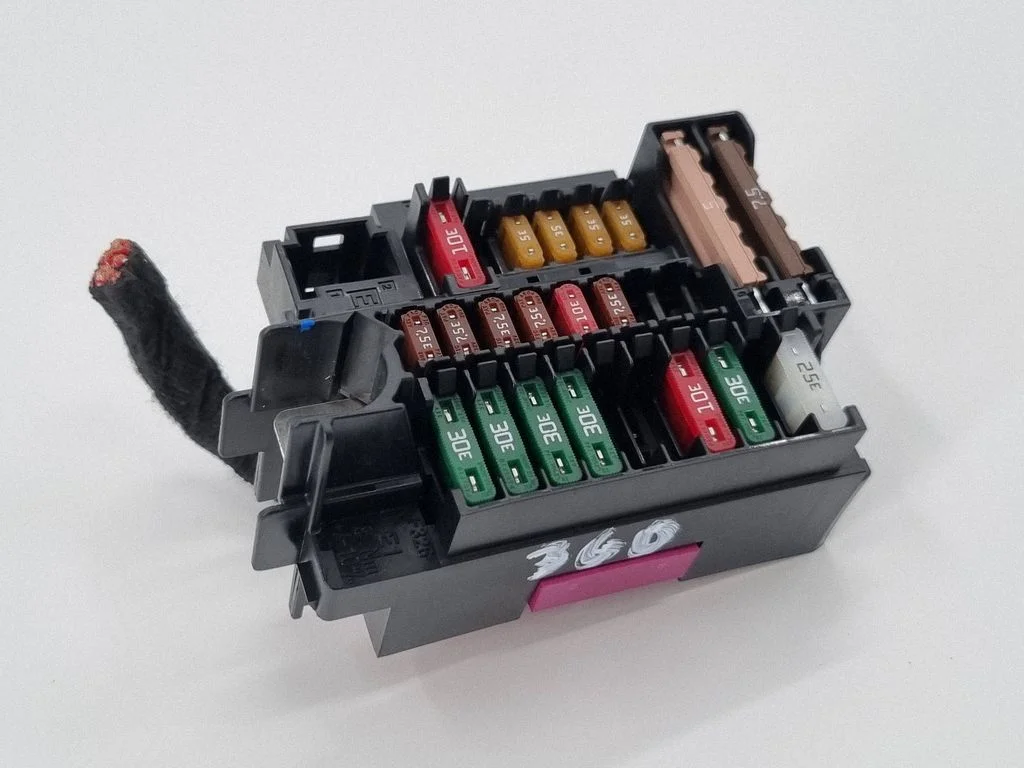 Drošinātāju bloks A2239060702