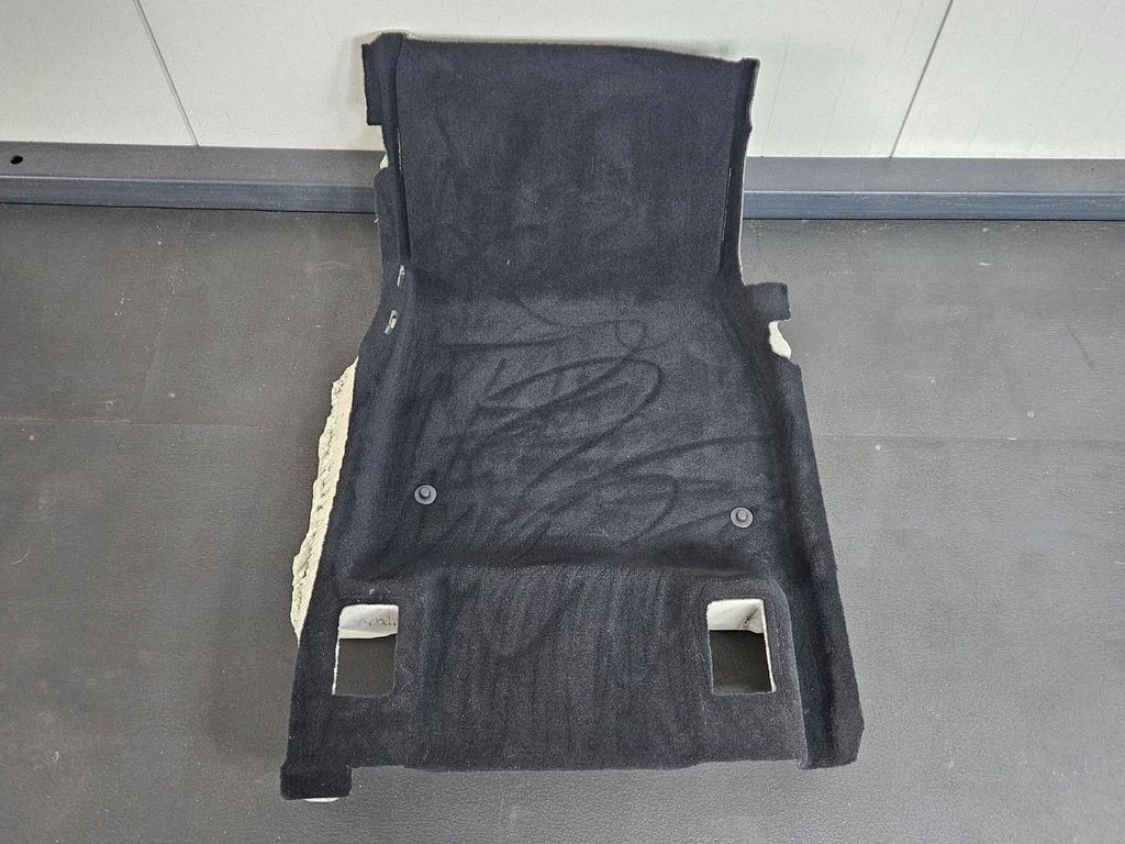 Priekšējais salona paklājs A2946805102