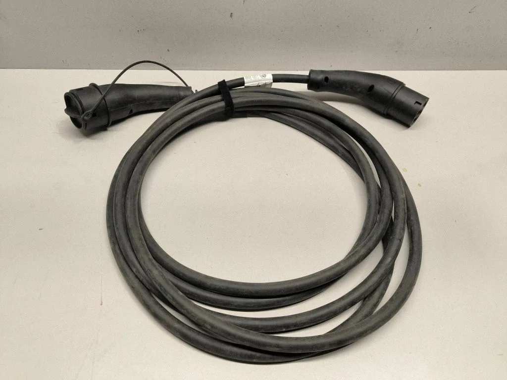 Elektriauto laadimiskaabel