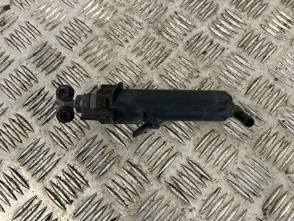 Headlight washer spray nozzle 8T0955102D
