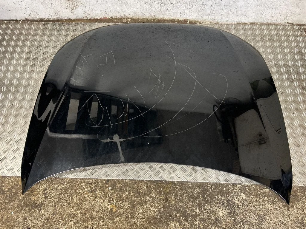 Engine bonnet/hood