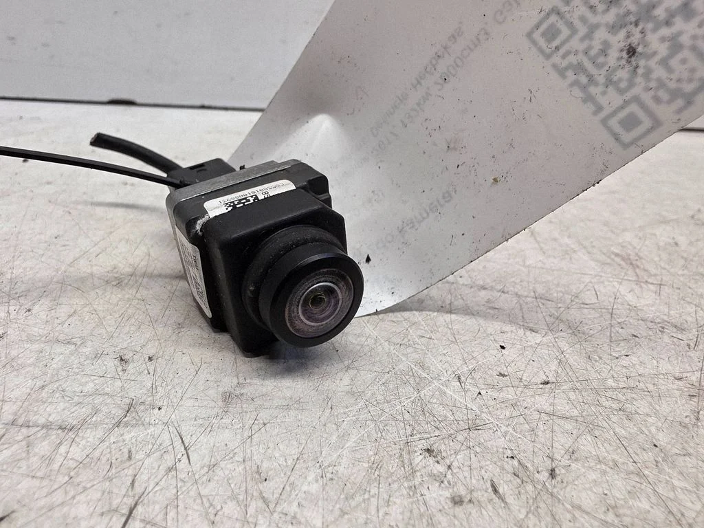 Tagurduskaamera FW9319H422AB