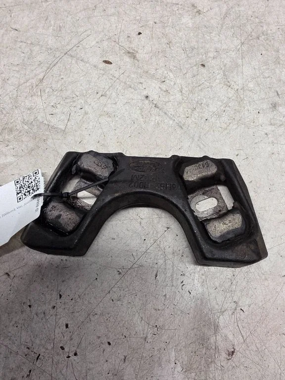 Engine mount bracket 6H5211002A
