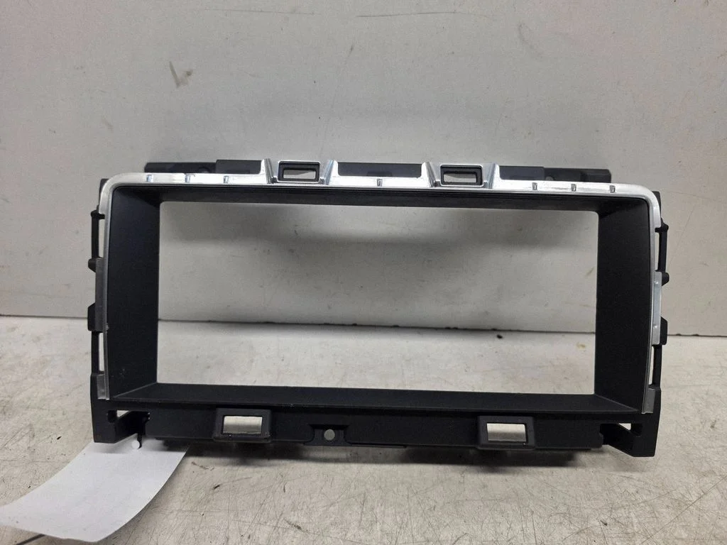 Radio/GPS head unit trim GX63047A04A