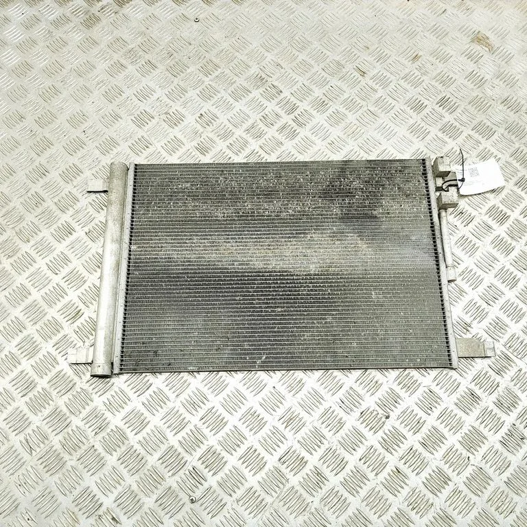 Jahutusvedeliku radiaator 5WA816411E