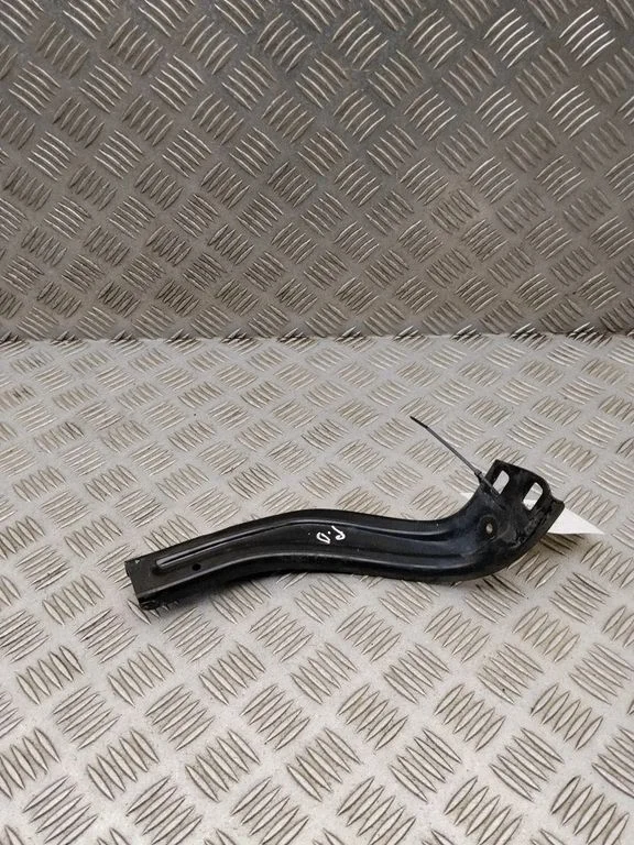 Priekšējā bampera turētājs A2126200285
