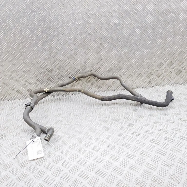 Mootori jahutusvedeliku toru / voolik 9299623