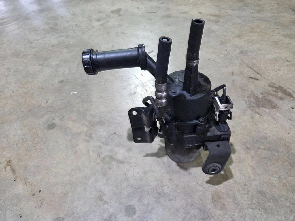 Roolivõimendi pump 9813664780