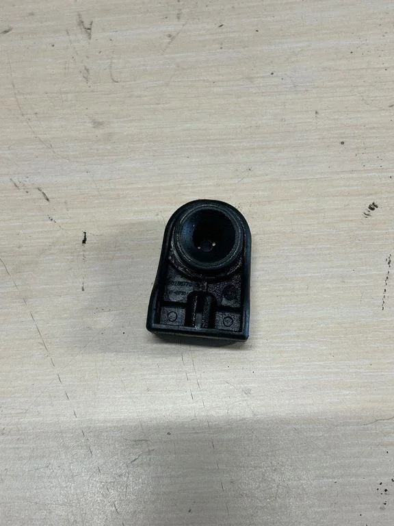 Radiator mount bracket – Peugeot Partner (2015-2018)