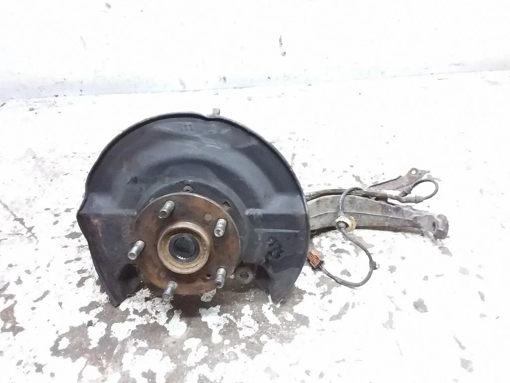 Front wheel hub – front right