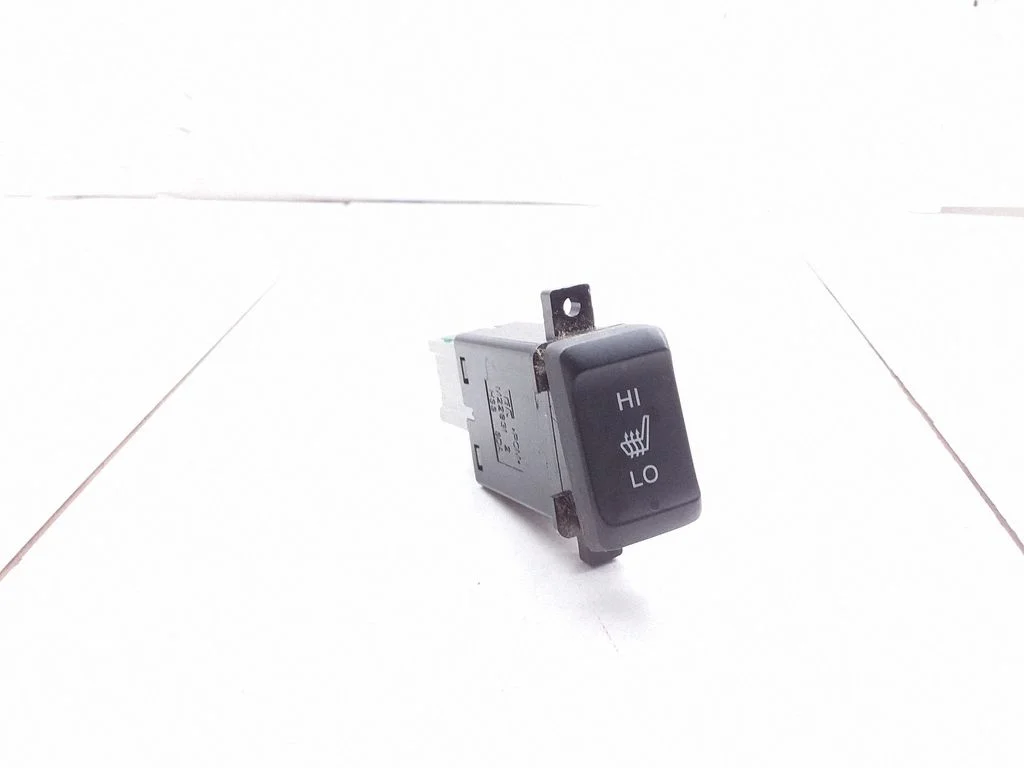 Seat heating switch – Honda Accord (2003-2007)