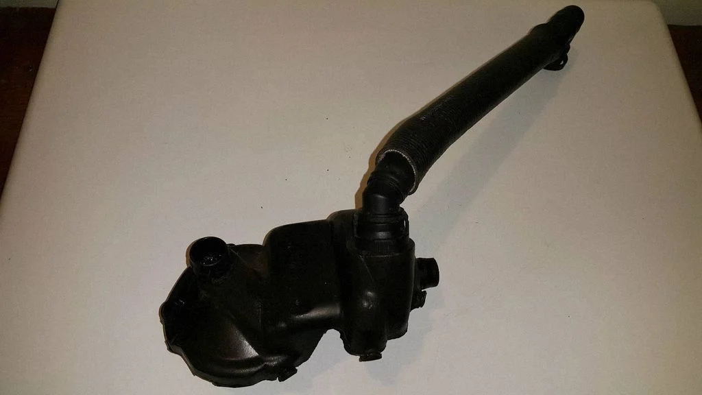 Separator oleju (odma) – BMW Z4 E85 E86 (2002-2008)
