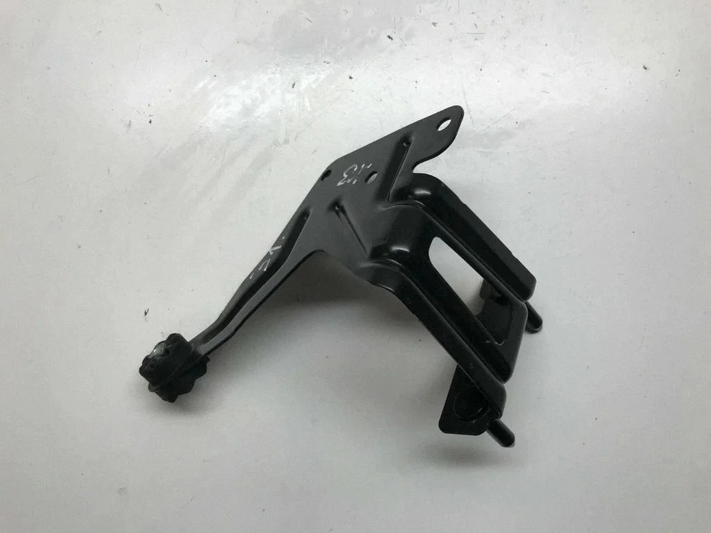 ABS pump bracket – BMW X3 E83 (2003-2010)