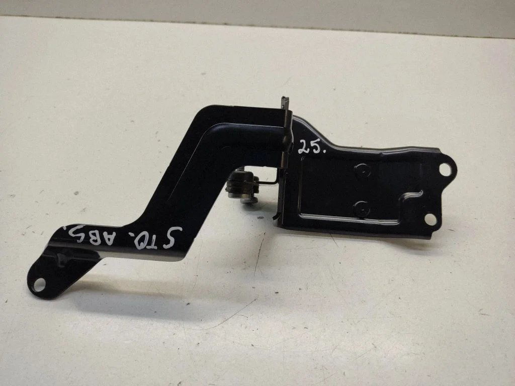 ABS pump bracket – KIA Stonic (2017-)