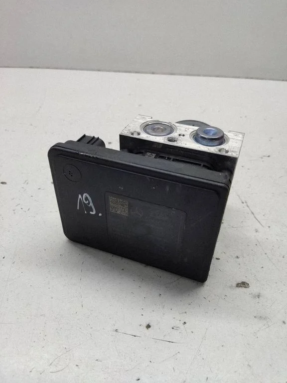ABS bloks – Mercedes-Benz GLC klase C253 (2016-)