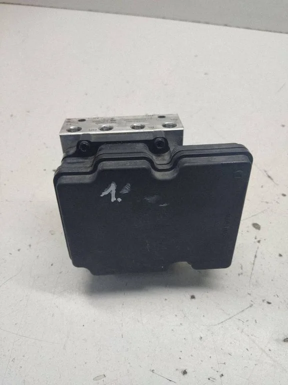 ABS block – Hyundai i20 (BC3 BI3) (2020-)