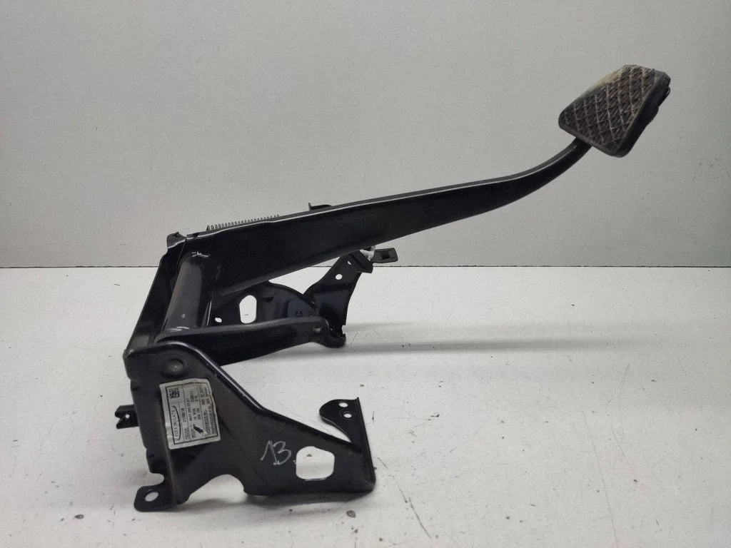 Brake pedal – Mercedes-Benz Vito Viano W447 (2014-)