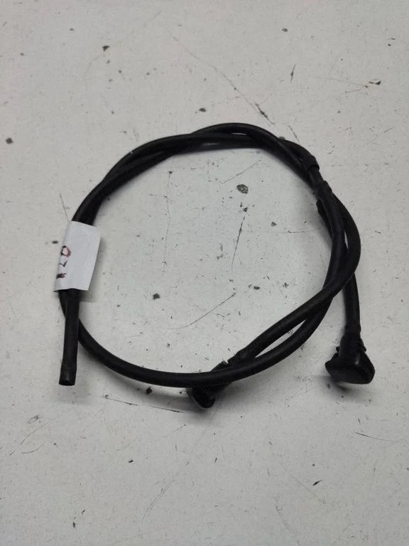 Windshield washer spray nozzle – front