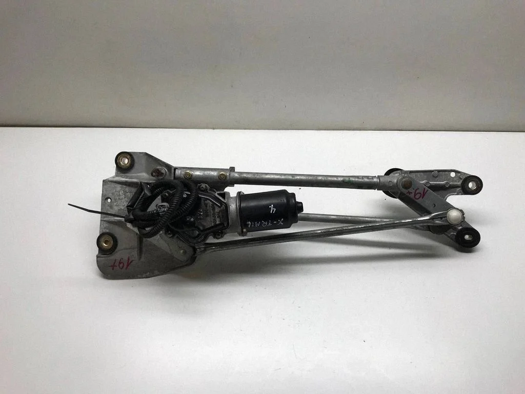 Front wiper linkage and motor