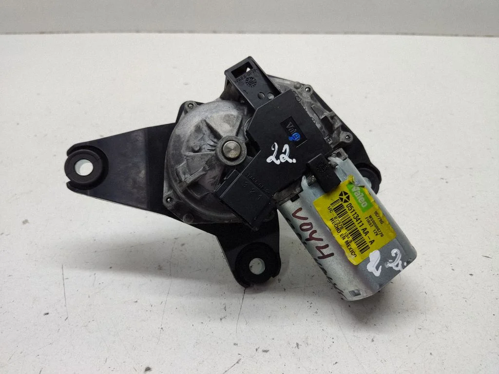 Rear window wiper motor – Chrysler Grand Voyager V (2007-2015)