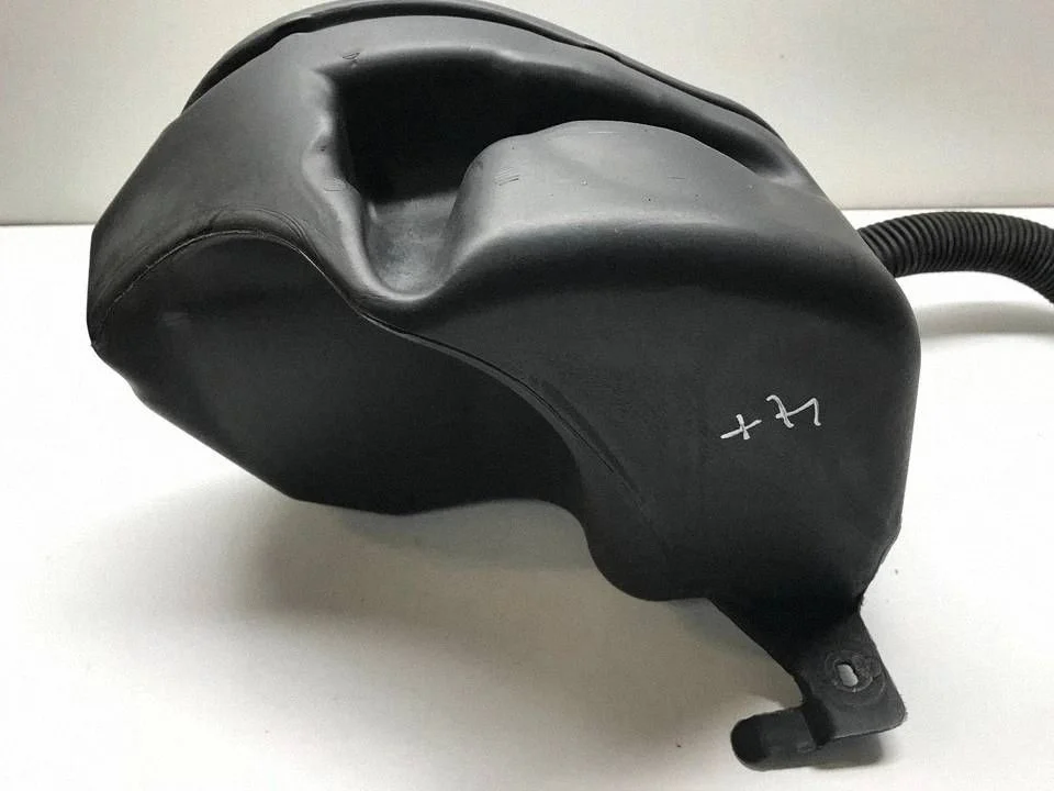 Windshield washer fluid reservoir/tank 04857841AB