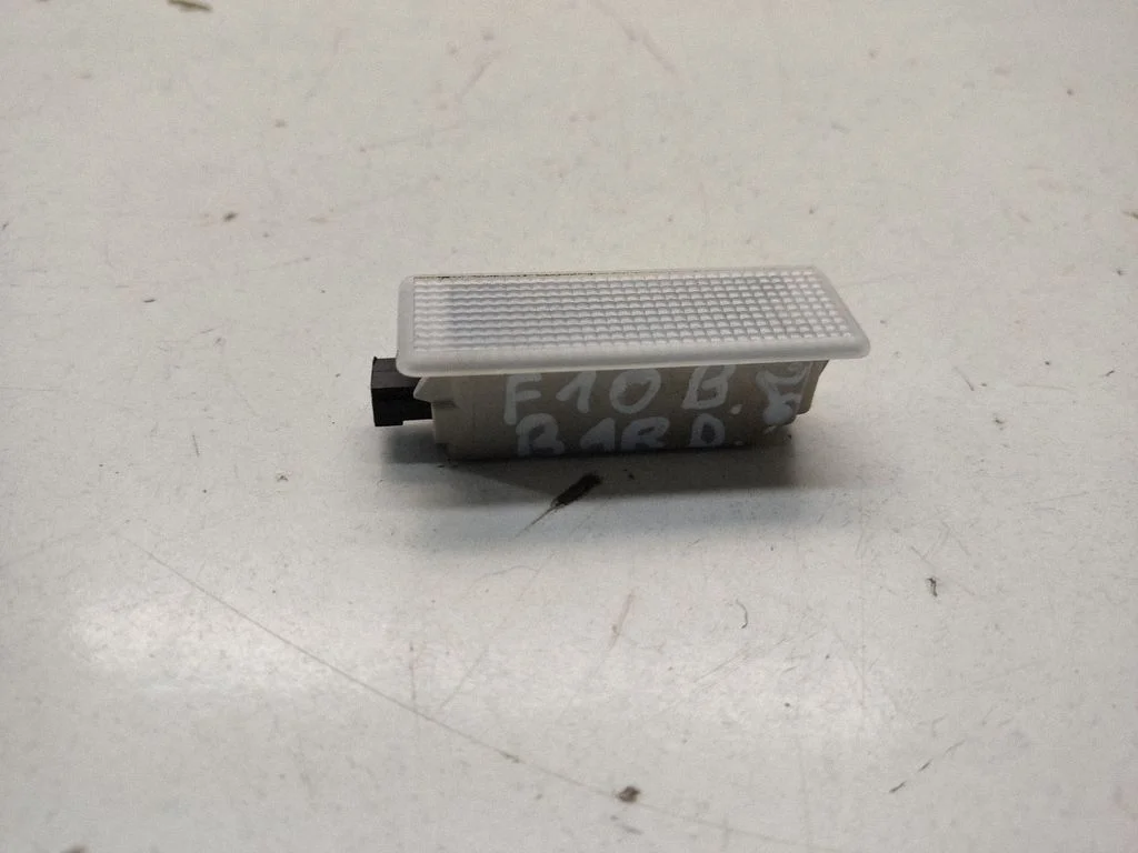 Glove box light 6972605