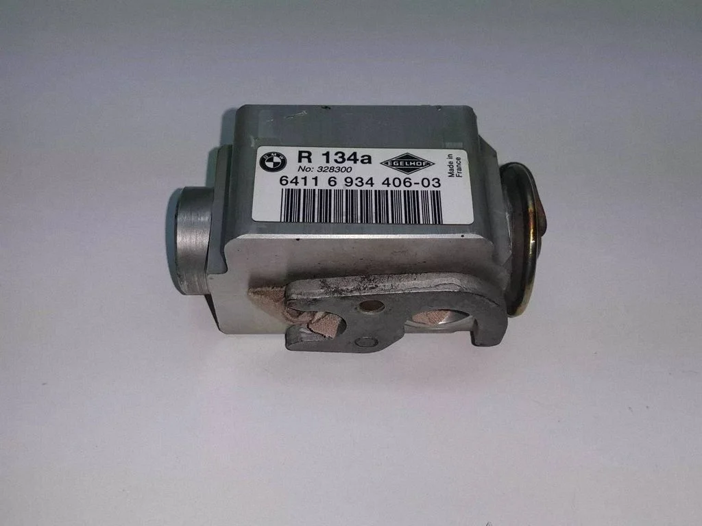 Kliimaseadme paisumisventiil – BMW 1-seeria E81 E87 (2004-2011)