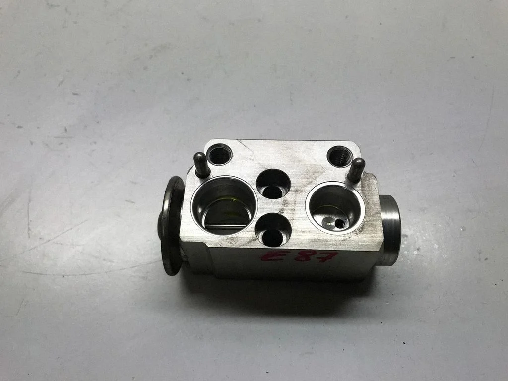 Kliimaseadme paisumisventiil – BMW 1-seeria E82 E88 (2007-2014)