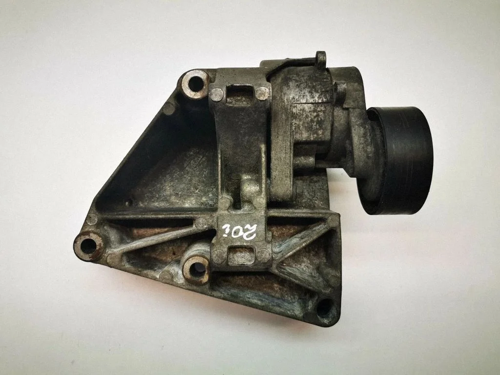Kliimakompressori kinnitusklamber F2260082