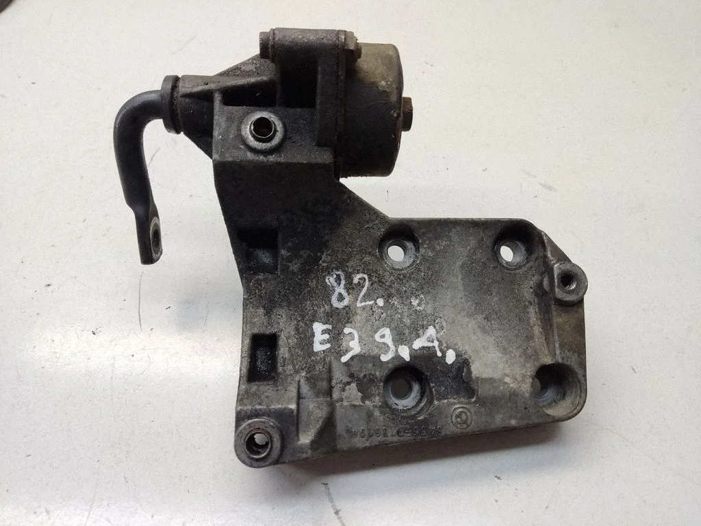 Kliimakompressori kinnitusklamber 7786194