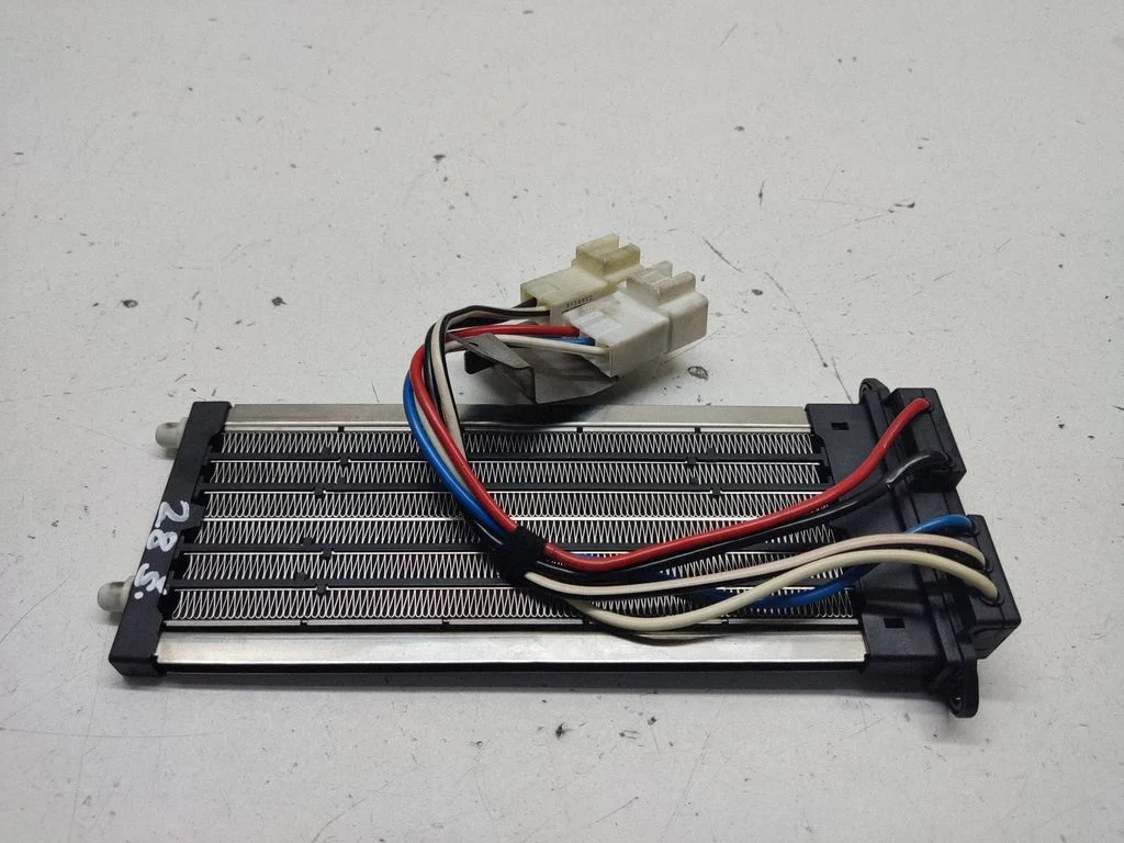 Elektriline salongi küttekeha radiaator A30105A7700003