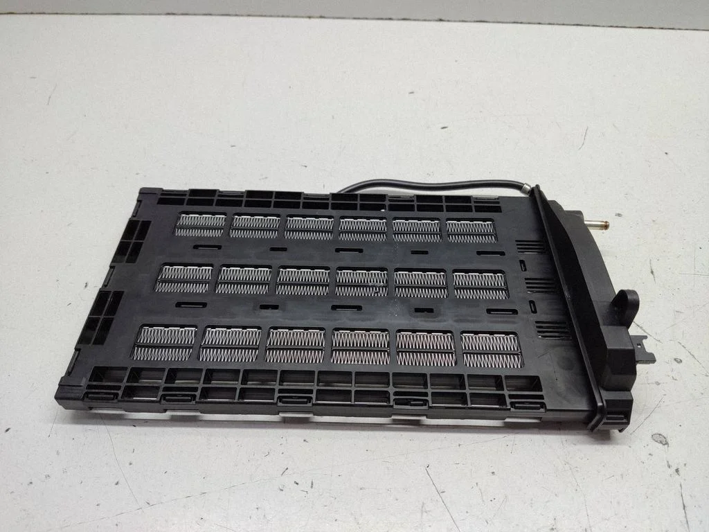 Elektriline salongi küttekeha radiaator 9194595