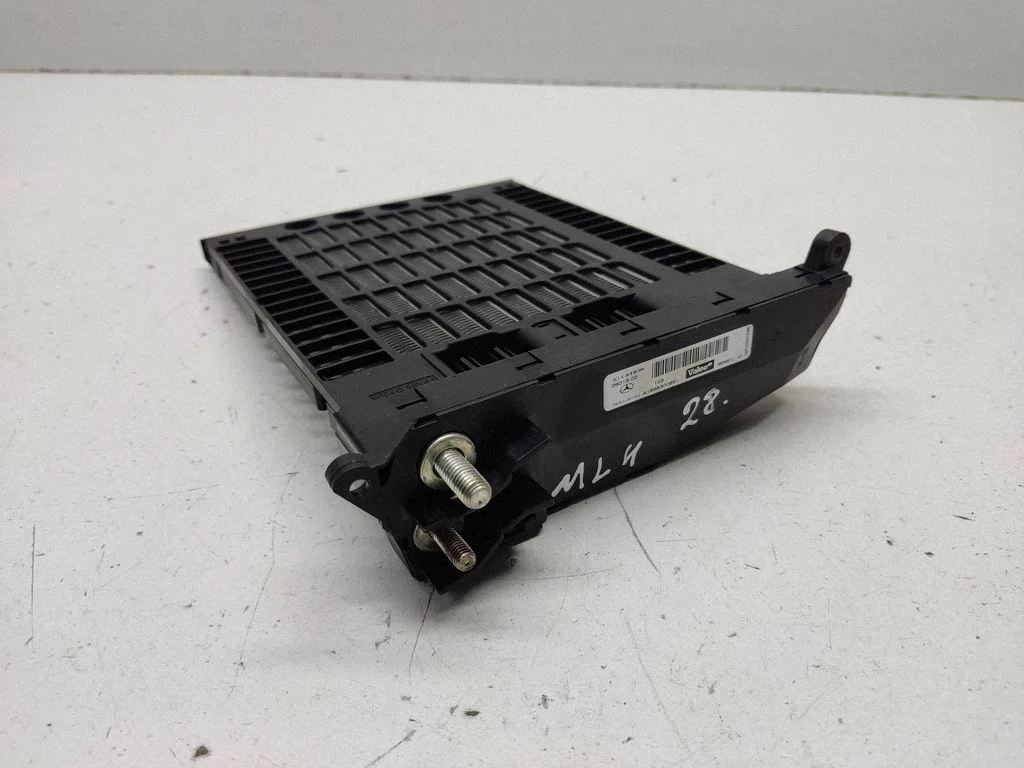 Elektriskais salona krāsniņas radiators A1698300861