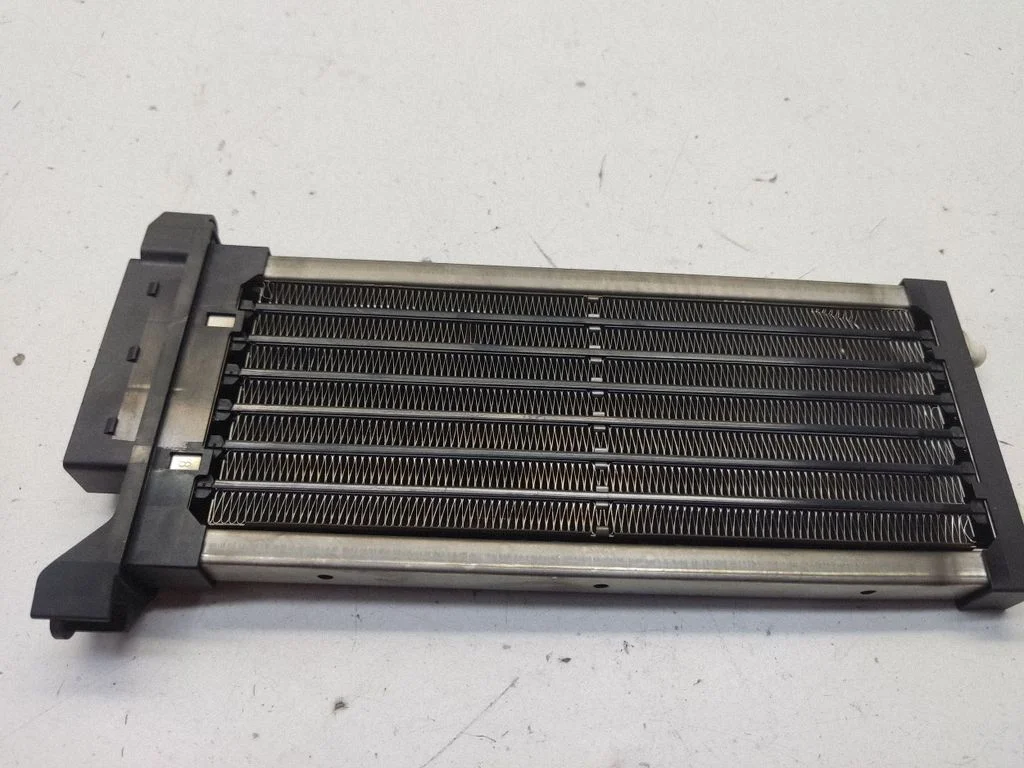 Elektriline salongi küttekeha radiaator 4B1819011