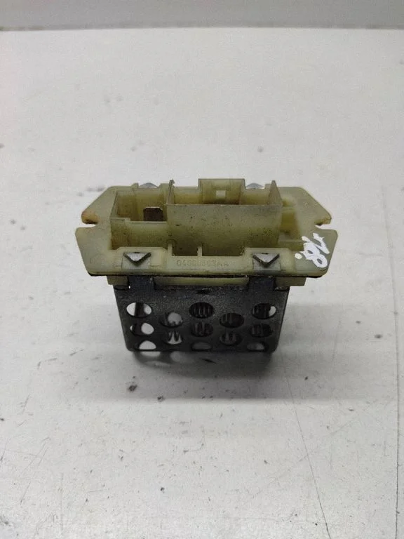 Heater blower motor/fan resistor – Chrysler Voyager (2004-2007)